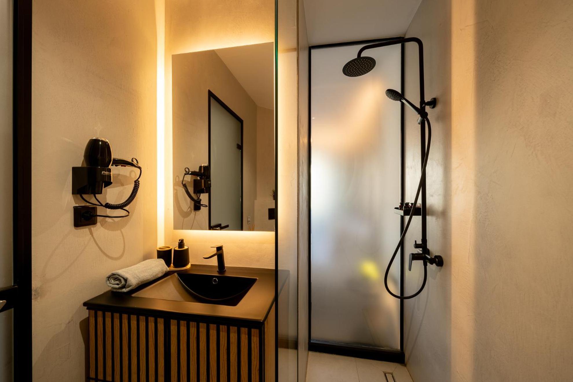 Incorsο - Smart Luxury Stay - Athens Airport - 24Hr Passcode Check In Markópoulon エクステリア 写真