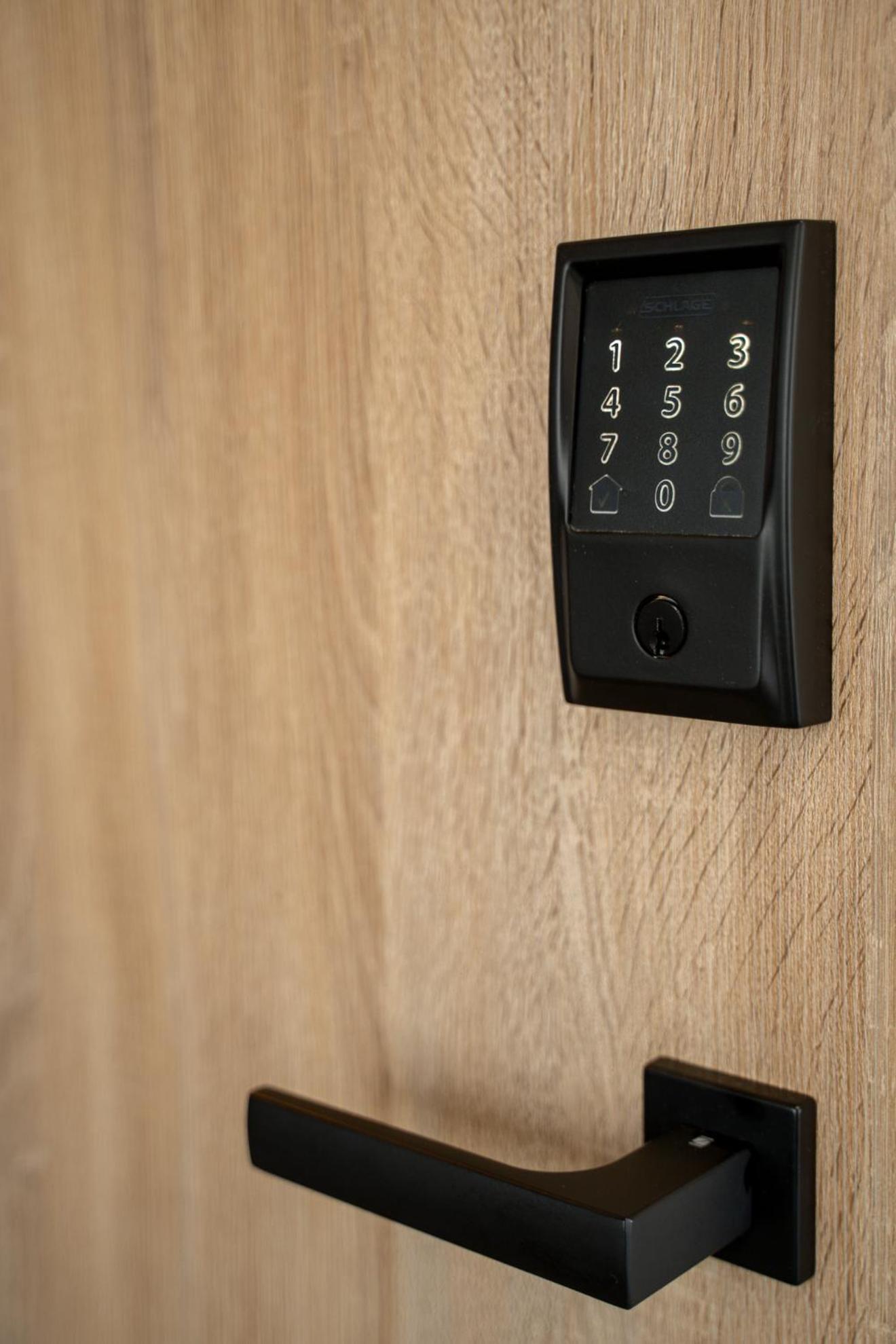 Incorsο - Smart Luxury Stay - Athens Airport - 24Hr Passcode Check In Markópoulon エクステリア 写真