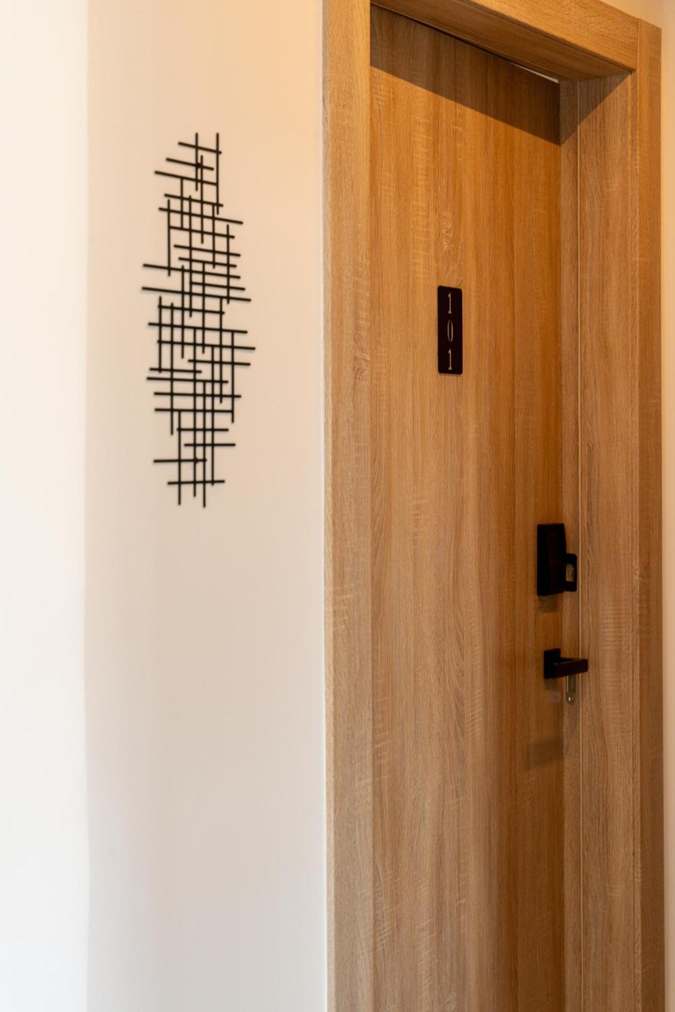 Incorsο - Smart Luxury Stay - Athens Airport - 24Hr Passcode Check In Markópoulon エクステリア 写真